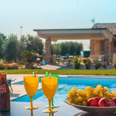 Holiday home Porto Sant'elpidio: Private Pool For 6 Porto Sant'Elpidio