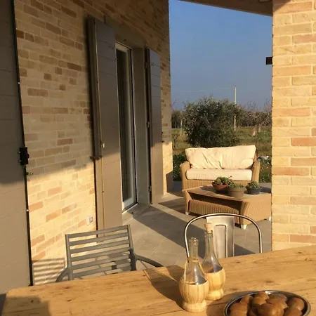 Mit Privatpool Fuer 6 Personen Ca 130 M In Porto Sant'elpidio, Mittelitalien Marken Feriehus